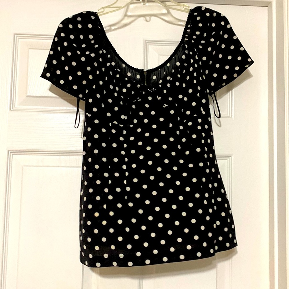 Dolce and Gabbana - Black and white poke a dots